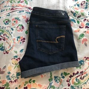 AE Midi shorts